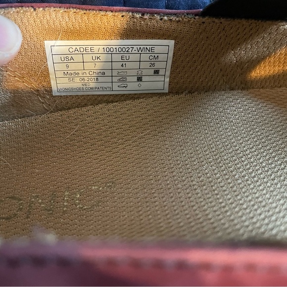 Vionic Suede Cadee “Wine” Maroon Red Burgundy Slip-On Mary Jane Shoes sz 9 - Picture 11 of 11